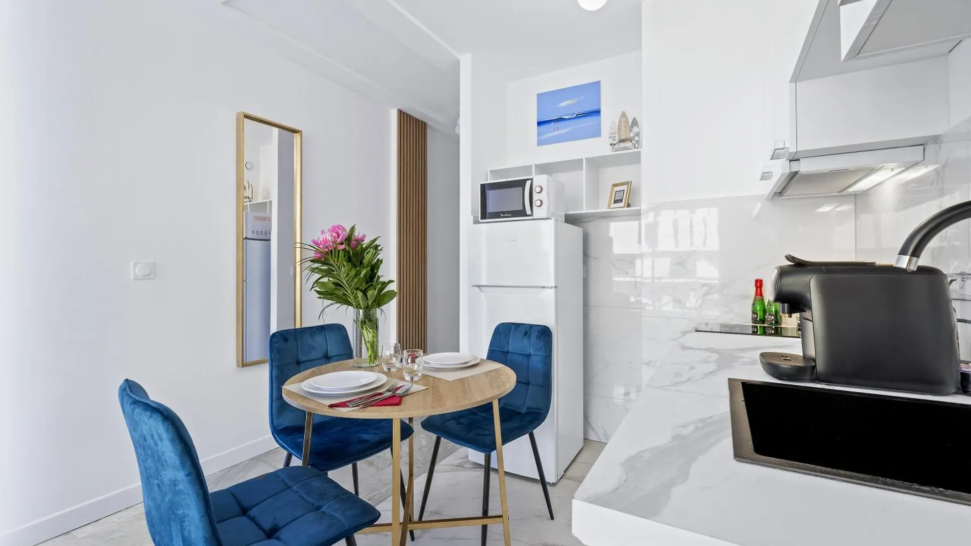Nice Renting - 93 Californie - Elegant Studio Terrace Near Sea Tramway Apartment