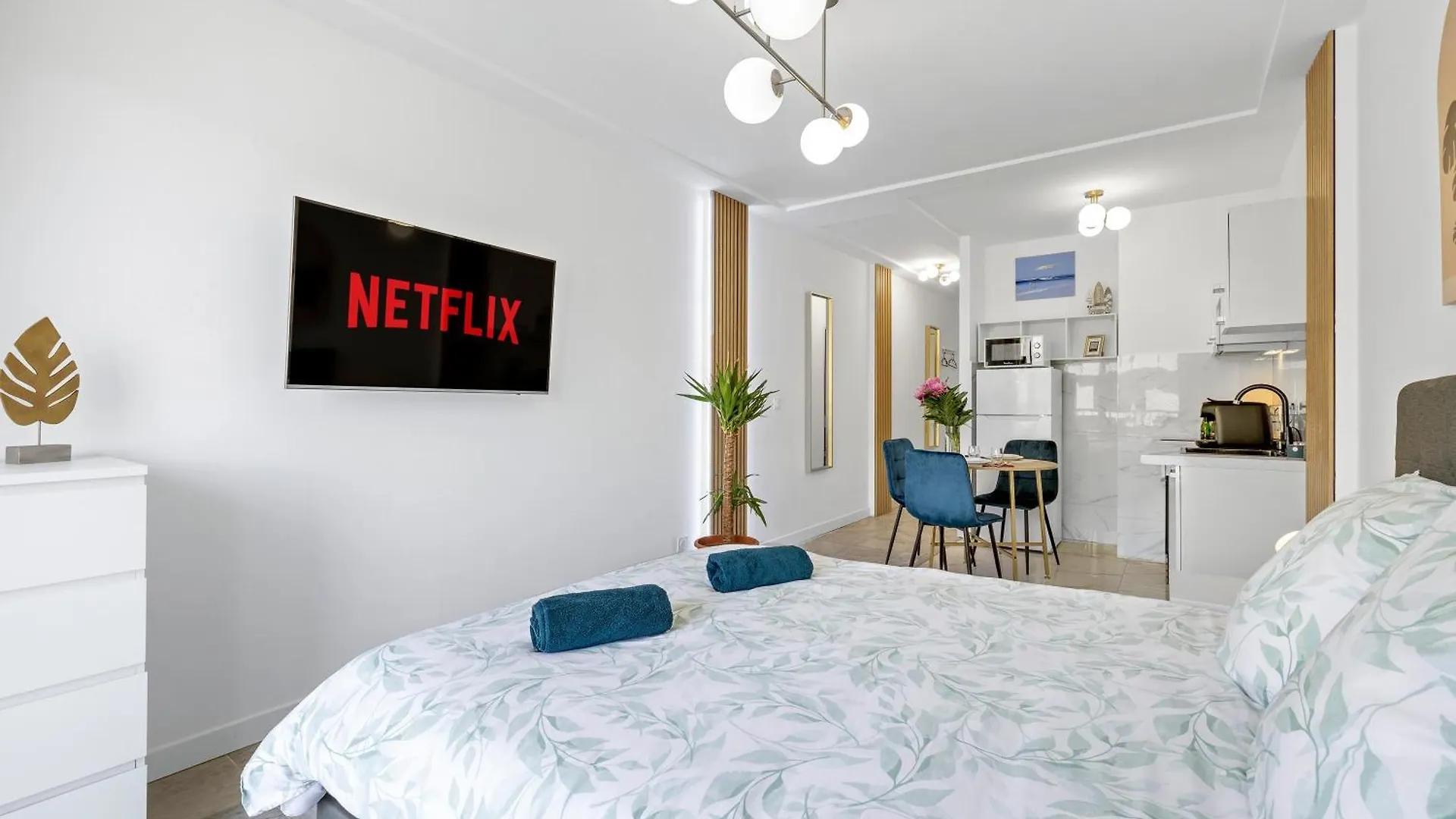 Nice Renting - 93 Californie - Elegant Studio Terrace Near Sea Tramway Apartment