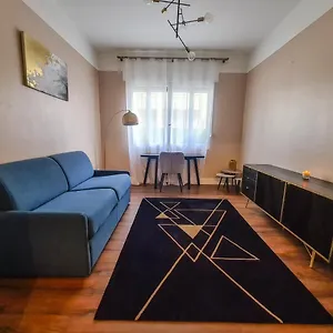 à Proximité De La Nizza